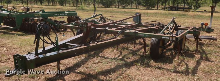 image for item JR9411 John Deere 610  field cultivator