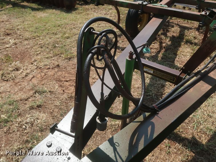 image for item JR9411 John Deere 610  field cultivator