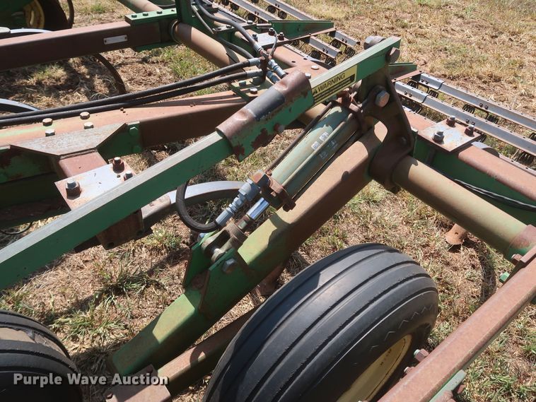 image for item JR9411 John Deere 610  field cultivator