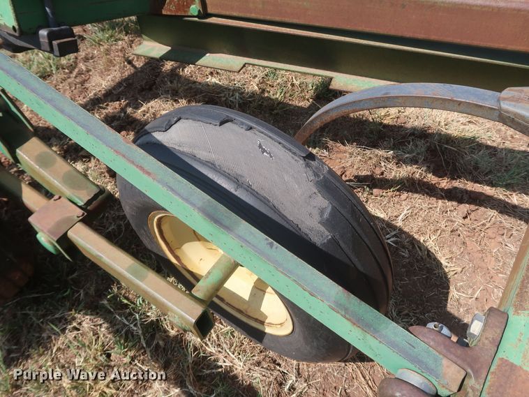 image for item JR9411 John Deere 610  field cultivator