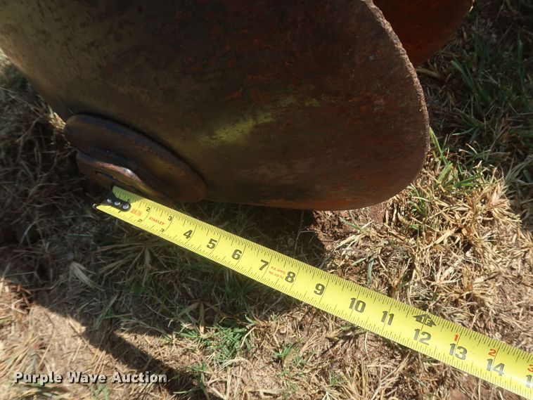 image for item JR9412 John Deere 340  off-set disk