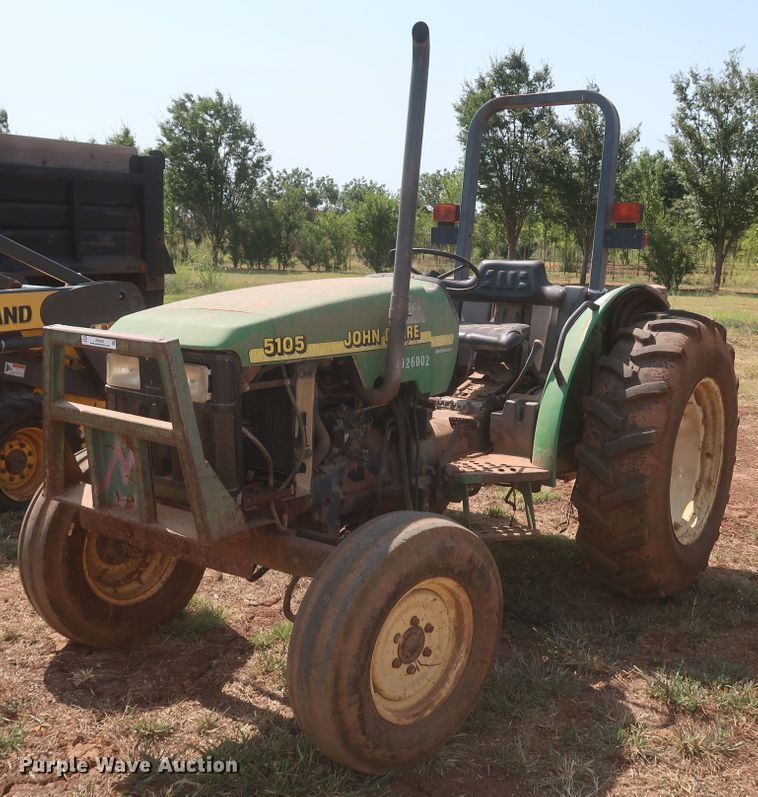 image for item JR9428 2002 John Deere 5105 tractor