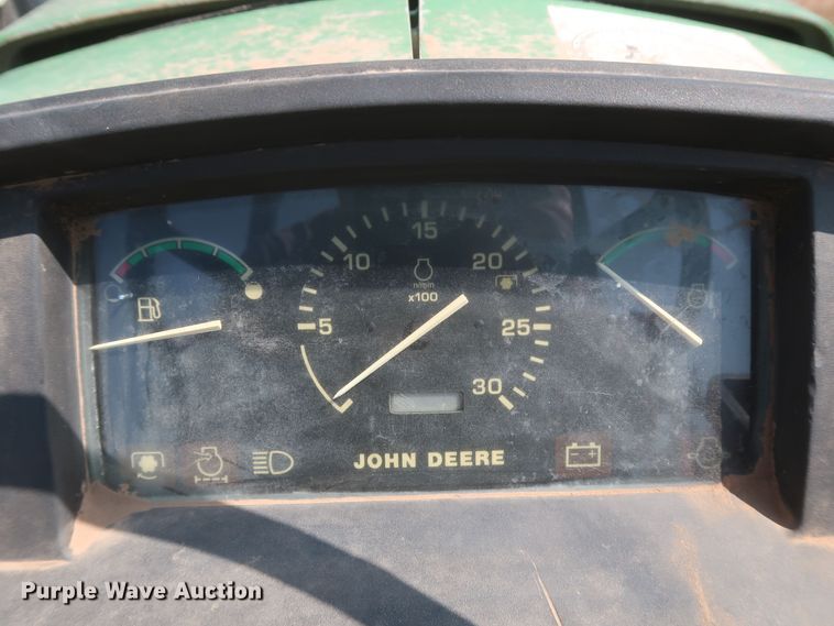 image for item JR9428 2002 John Deere 5105 tractor