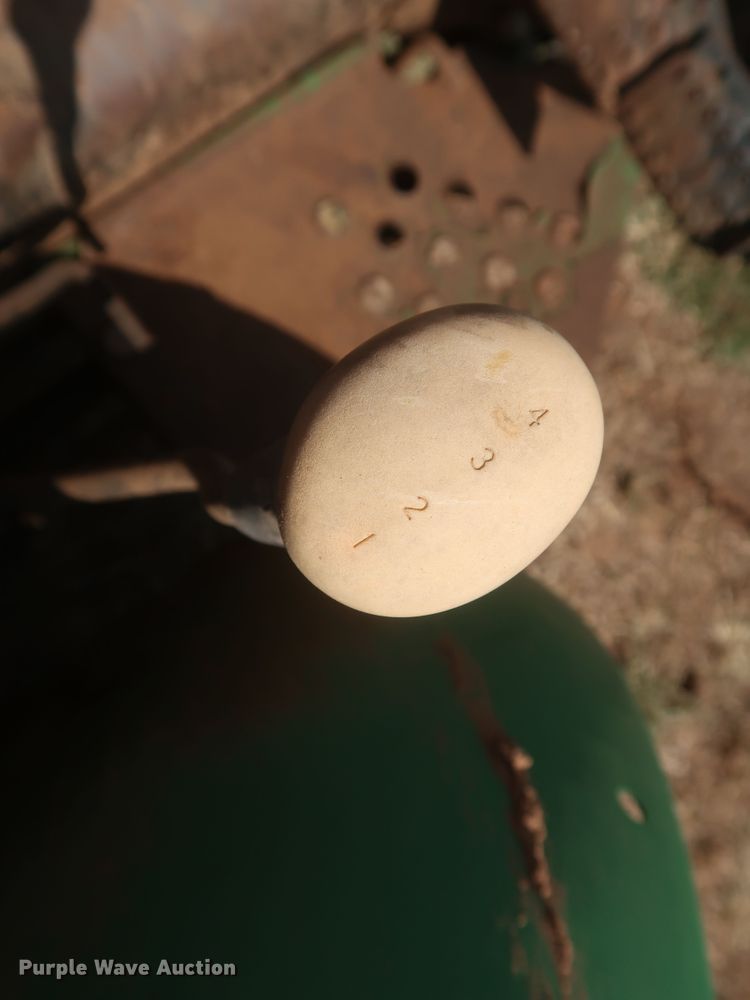 image for item JR9428 2002 John Deere 5105 tractor