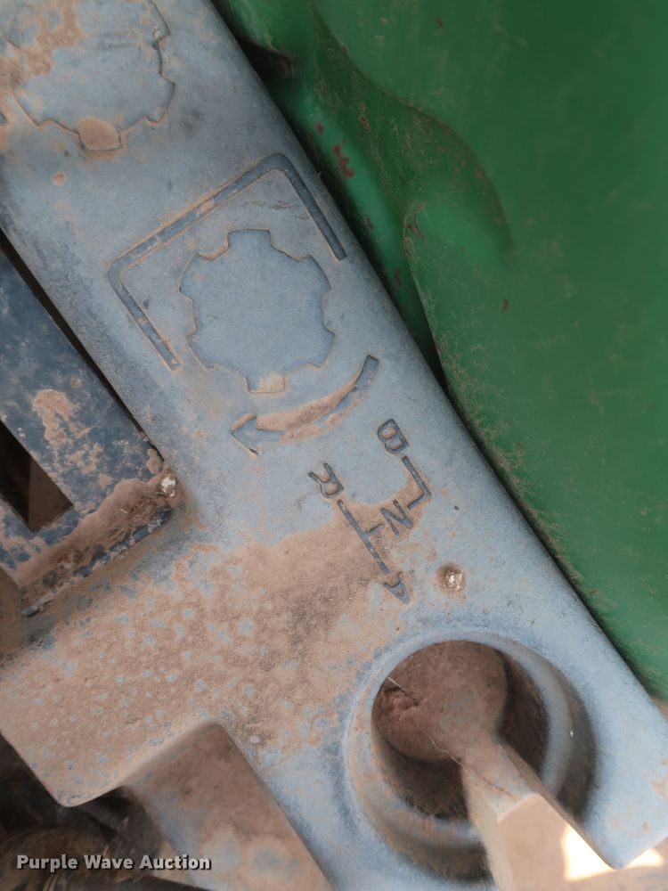 image for item JR9428 2002 John Deere 5105 tractor