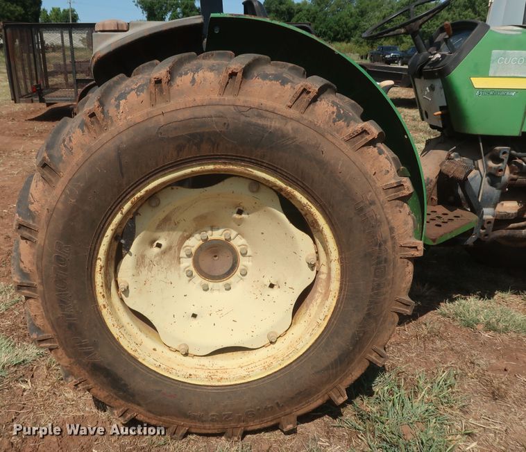 image for item JR9428 2002 John Deere 5105 tractor