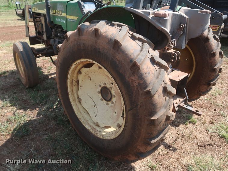 image for item JR9428 2002 John Deere 5105 tractor