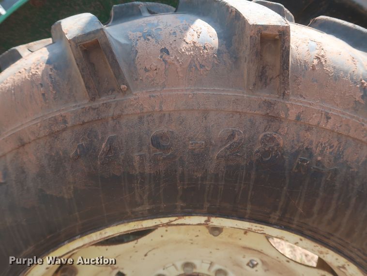 image for item JR9428 2002 John Deere 5105 tractor