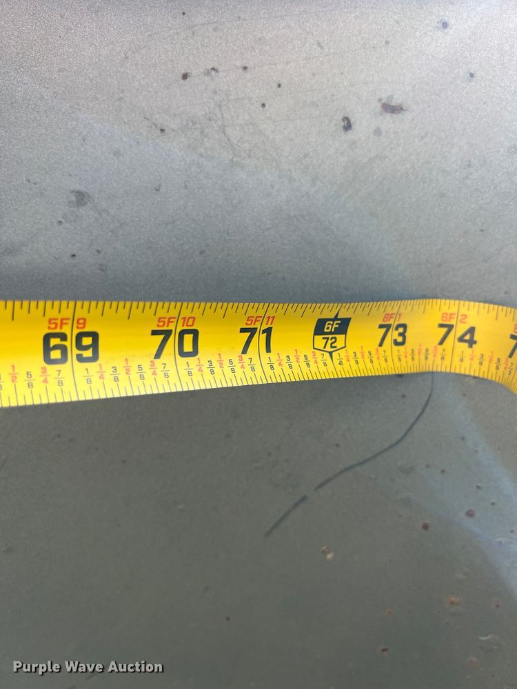 image for item JX9350 1996 Pony  livestock trailer