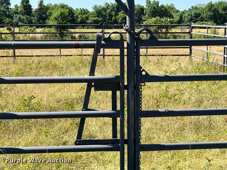 image for item JX9354 Priefert  corral