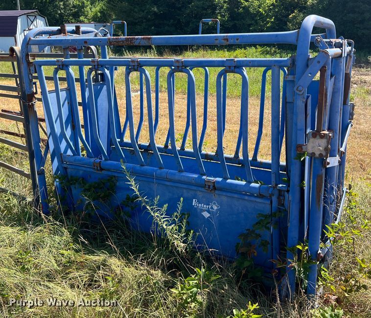 image for item JX9354 Priefert  corral