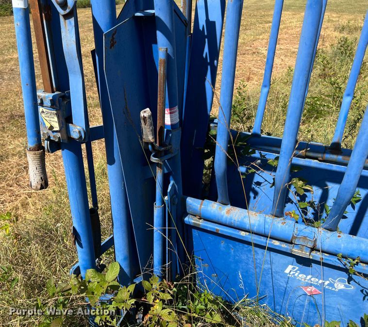 image for item JX9354 Priefert  corral