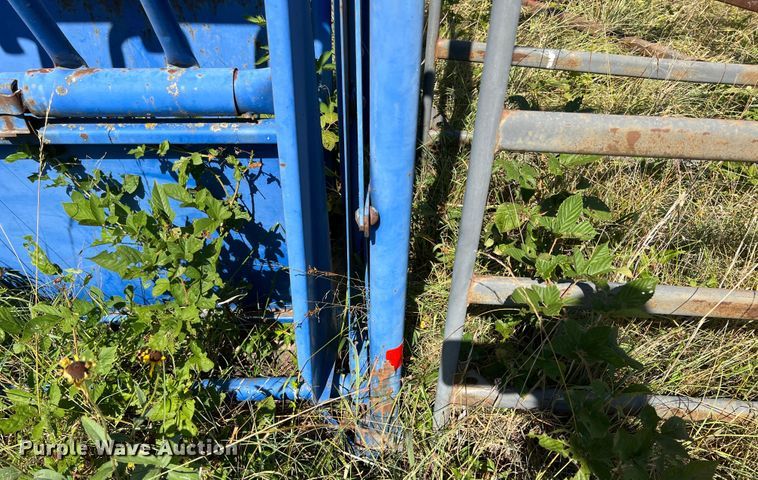 image for item JX9354 Priefert  corral