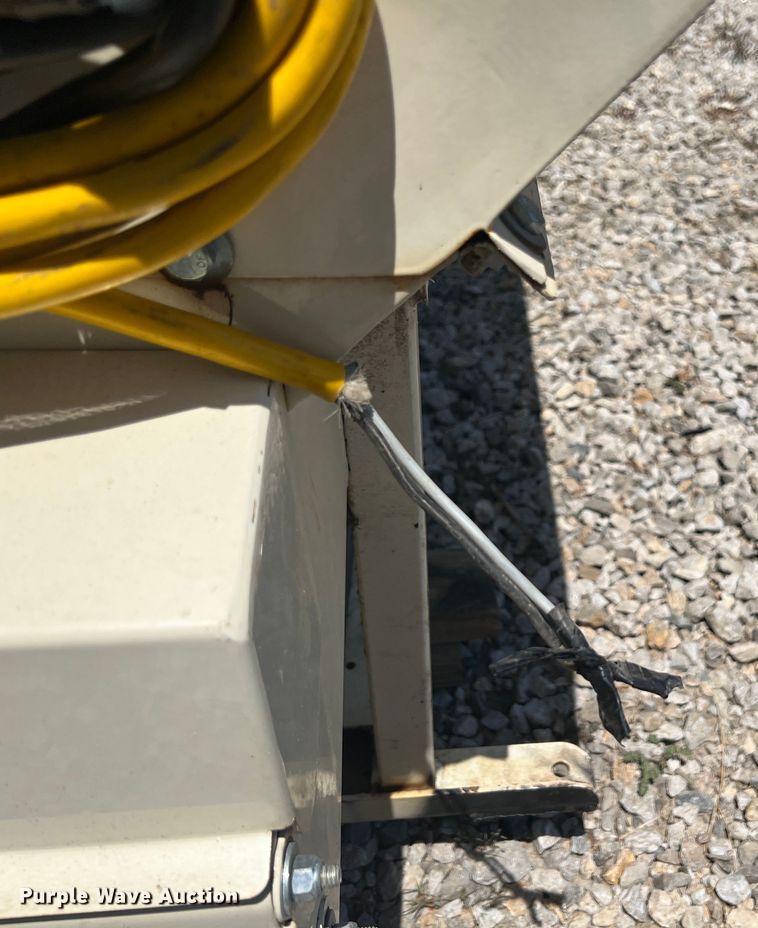 image for item JX9358 Patriot  livestock feeder