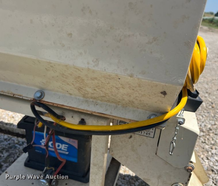 image for item JX9358 Patriot  livestock feeder