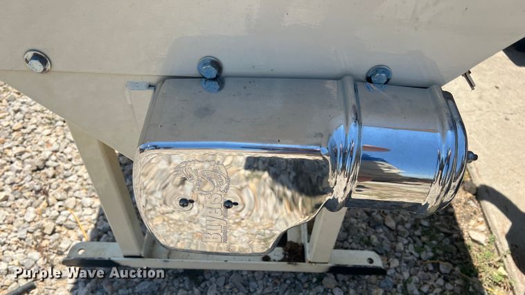 image for item JX9358 Patriot  livestock feeder