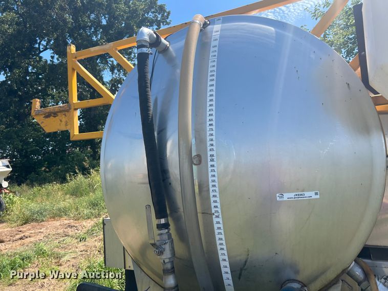 image for item JX9363 MorCorn  sprayer bed