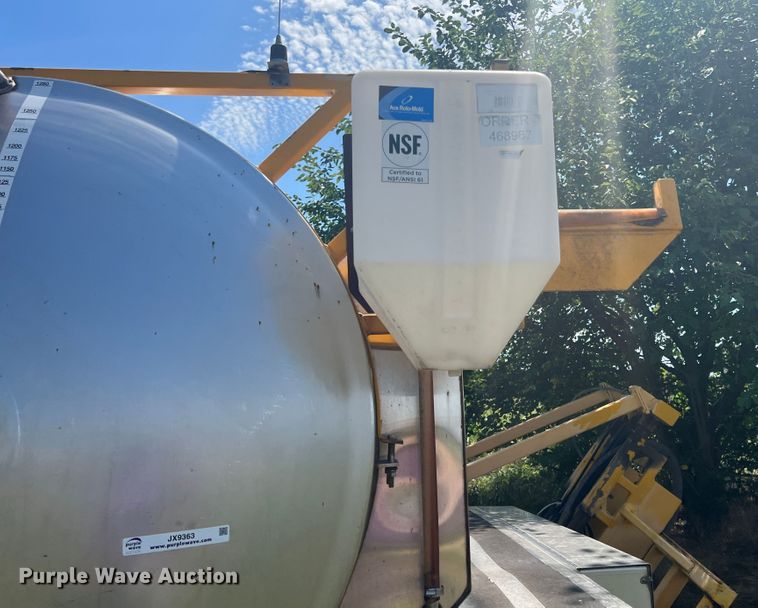 image for item JX9363 MorCorn  sprayer bed