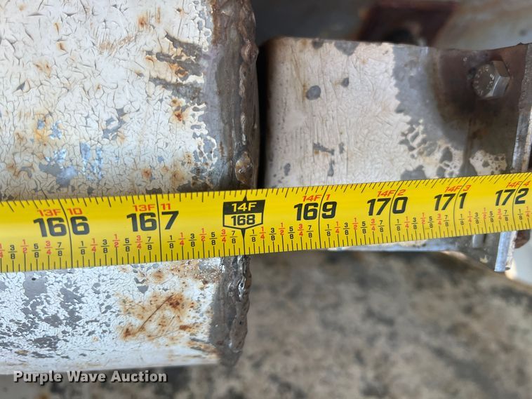 image for item JX9364 1989 Mack RD690S  fertilizer delivery truck