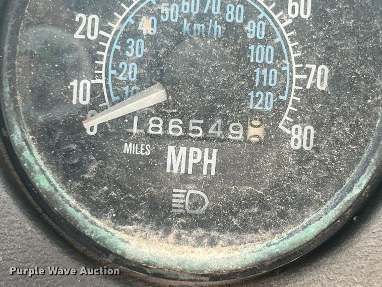 image for item JX9364 1989 Mack RD690S  fertilizer delivery truck