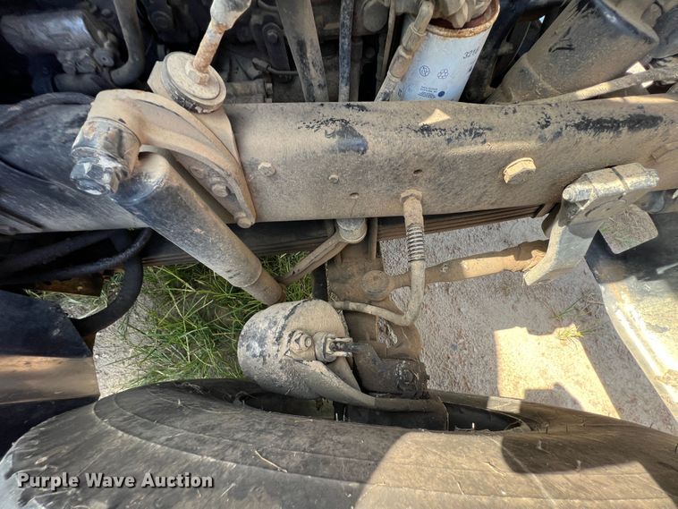 image for item JX9364 1989 Mack RD690S  fertilizer delivery truck