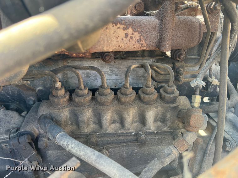 image for item JX9364 1989 Mack RD690S  fertilizer delivery truck