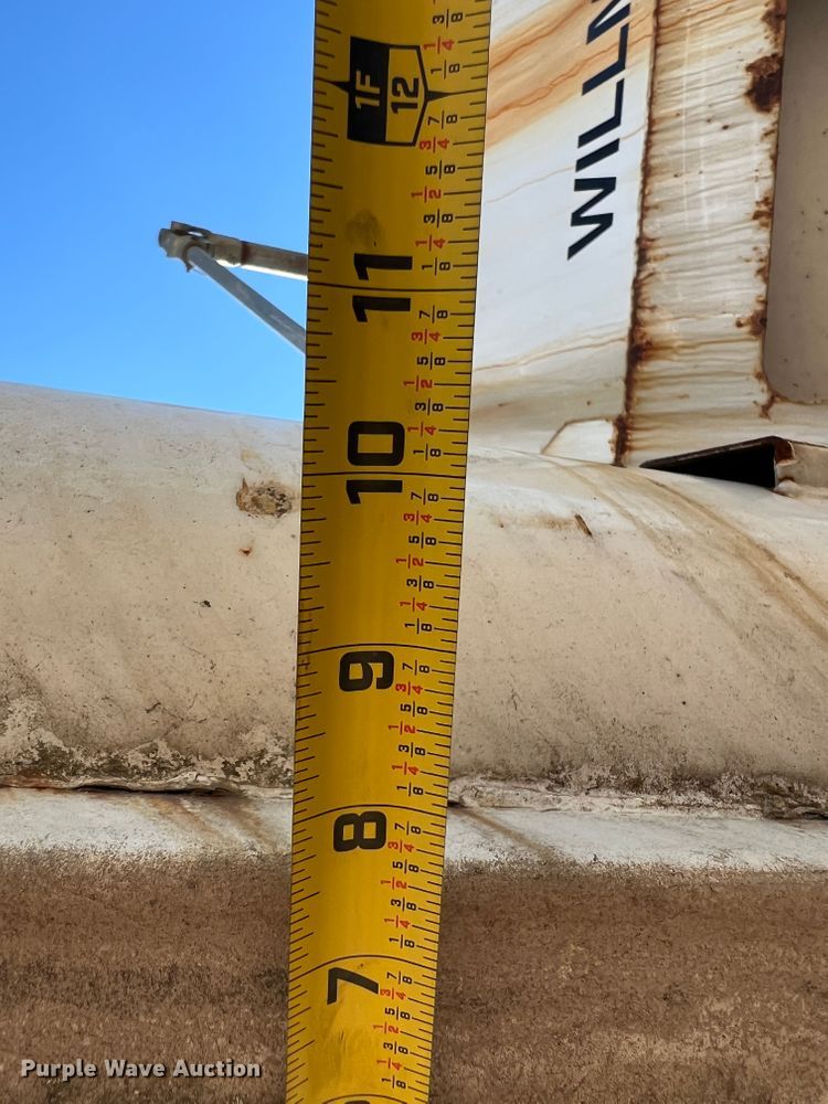 image for item JX9365 1993 Kenworth  fertilizer delivery truck