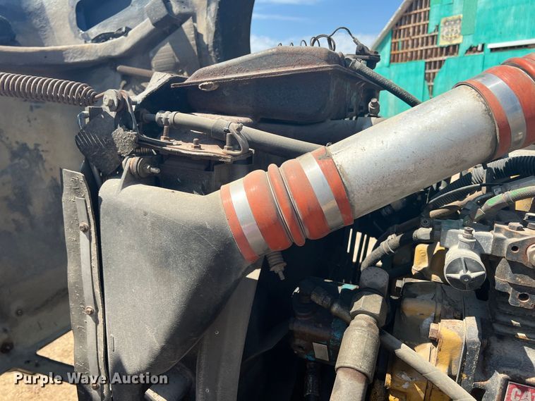 image for item JX9365 1993 Kenworth  fertilizer delivery truck