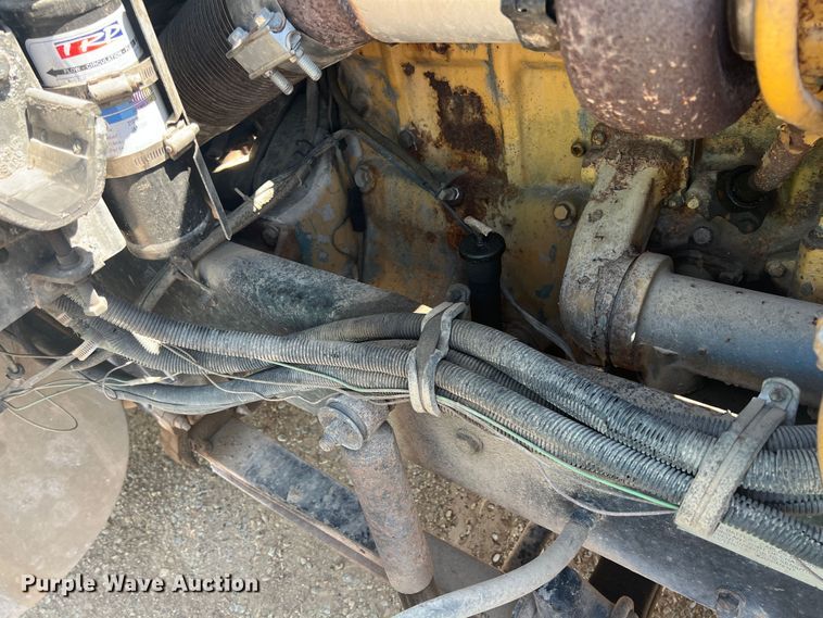 image for item JX9365 1993 Kenworth  fertilizer delivery truck