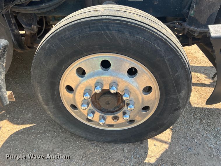 image for item JX9365 1993 Kenworth  fertilizer delivery truck