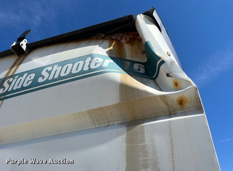 image for item KC9841 1994 White GMC WG  fertilizer delivery truck