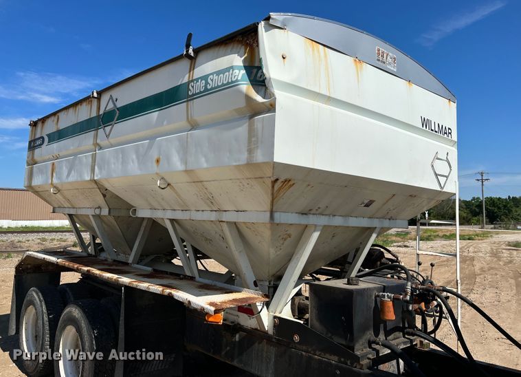 image for item KC9841 1994 White GMC WG  fertilizer delivery truck