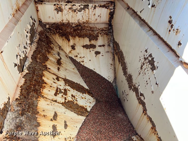 image for item KC9841 1994 White GMC WG  fertilizer delivery truck