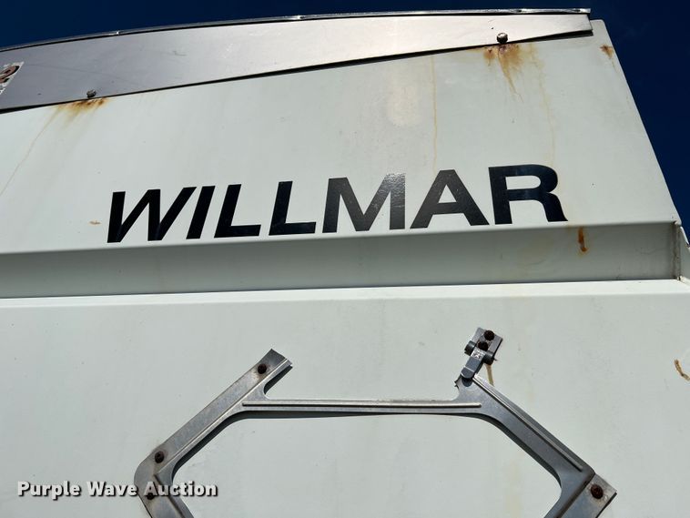 image for item KC9841 1994 White GMC WG  fertilizer delivery truck