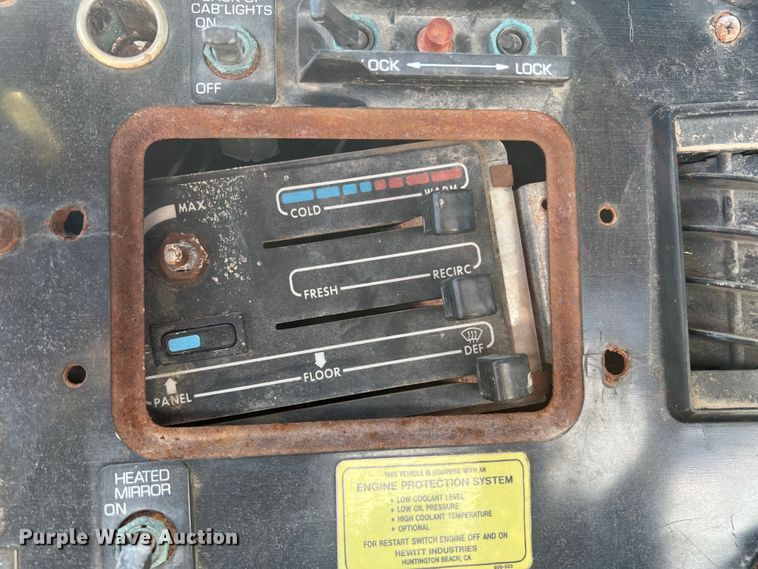 image for item KC9841 1994 White GMC WG  fertilizer delivery truck