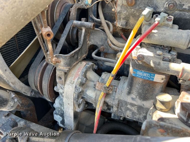 image for item KC9841 1994 White GMC WG  fertilizer delivery truck