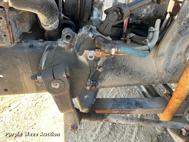 image for item KC9841 1994 White GMC WG  fertilizer delivery truck