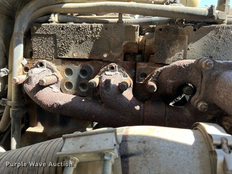 image for item KC9841 1994 White GMC WG  fertilizer delivery truck