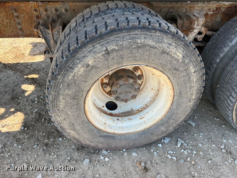 image for item KC9841 1994 White GMC WG  fertilizer delivery truck