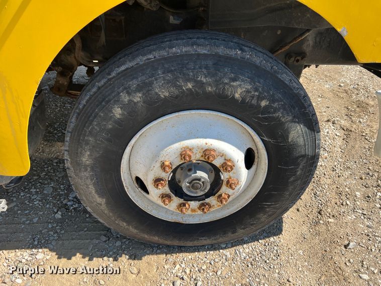 image for item KC9841 1994 White GMC WG  fertilizer delivery truck