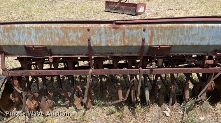 image for item KE9349 Grain drill