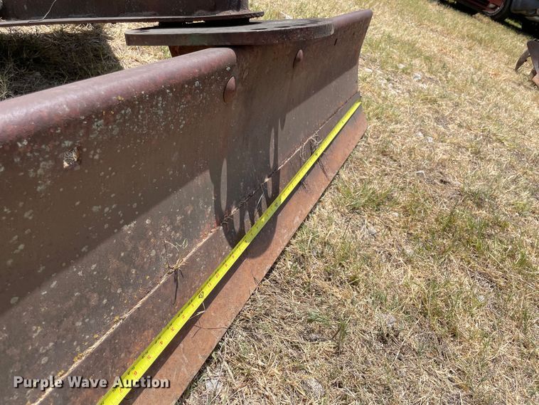 image for item KE9352 Massey Ferguson 16  blade