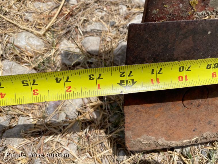 image for item KE9352 Massey Ferguson 16  blade