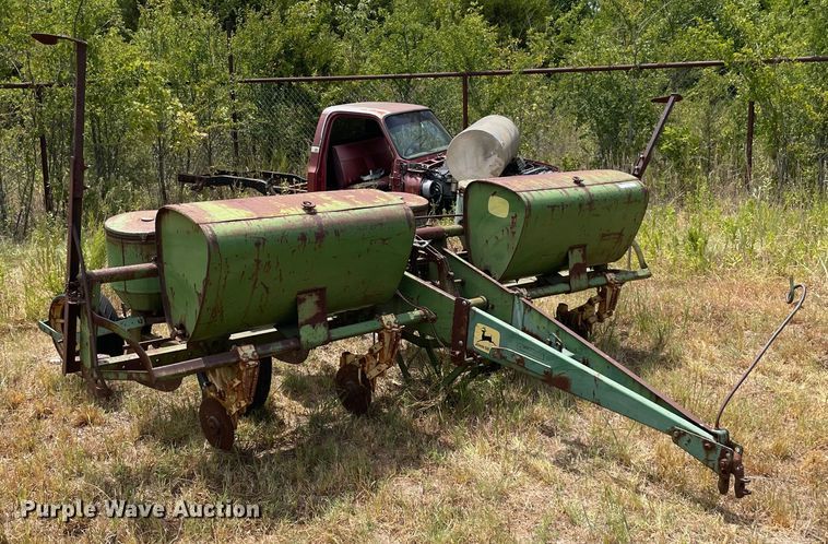 image for item KE9355 John Deere  planter