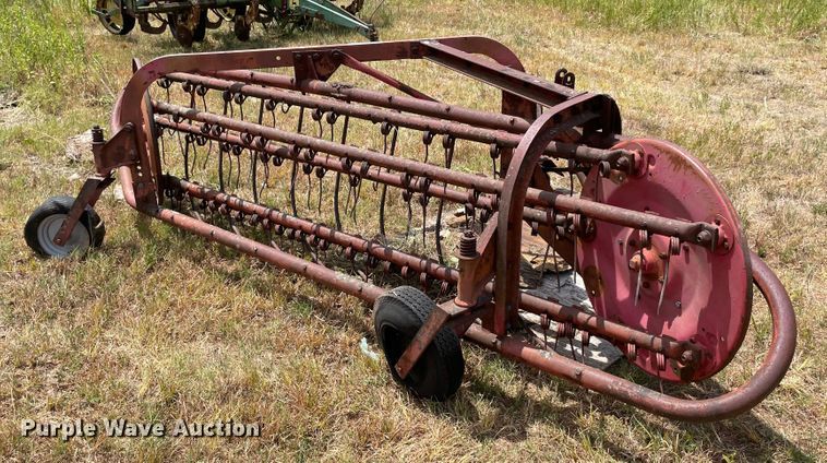 image for item KE9356 Massey Ferguson 25  hay rake