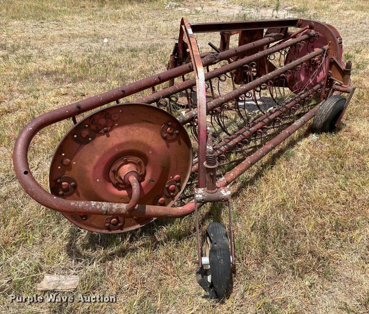 image for item KE9356 Massey Ferguson 25  hay rake