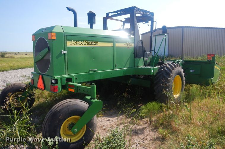 image for item KI9251 2004 John Deere 4995  windrower