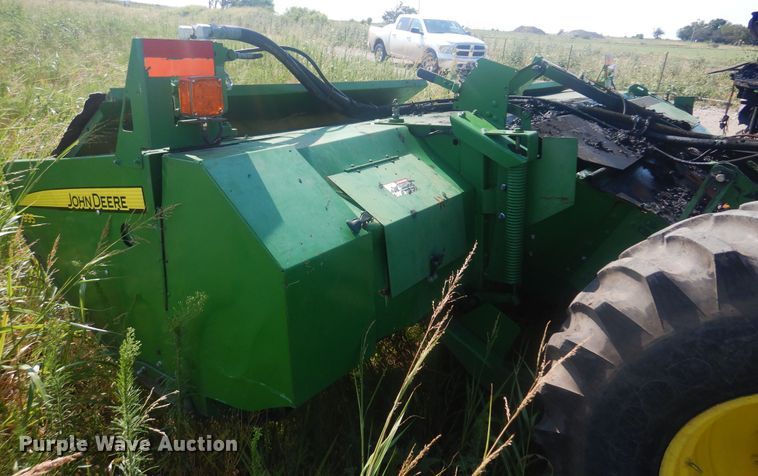 image for item KI9251 2004 John Deere 4995  windrower