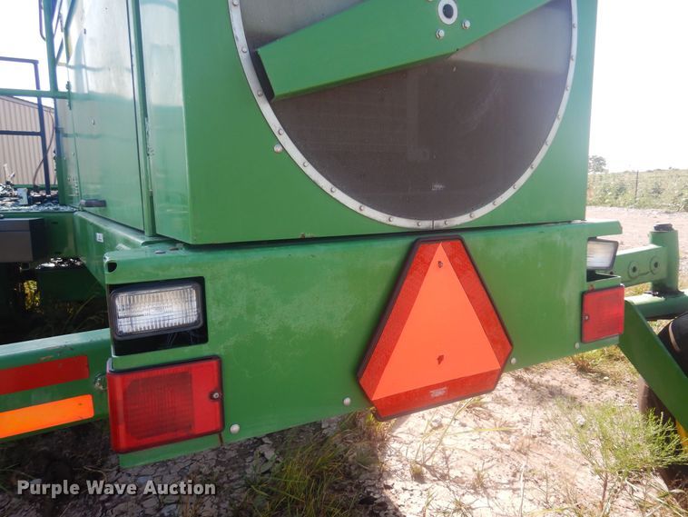 image for item KI9251 2004 John Deere 4995  windrower