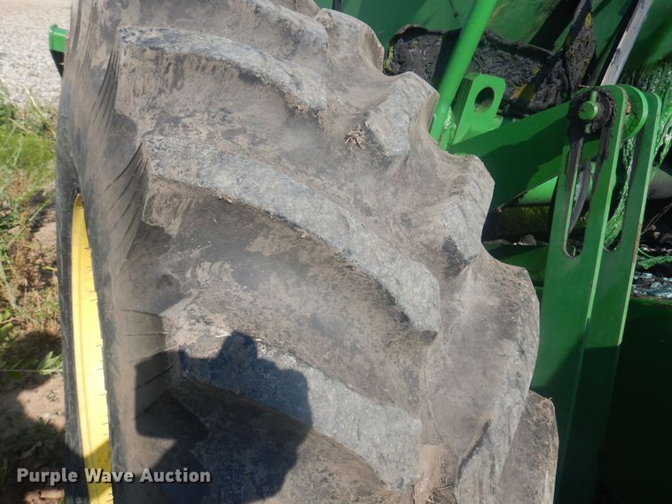 image for item KI9251 2004 John Deere 4995  windrower